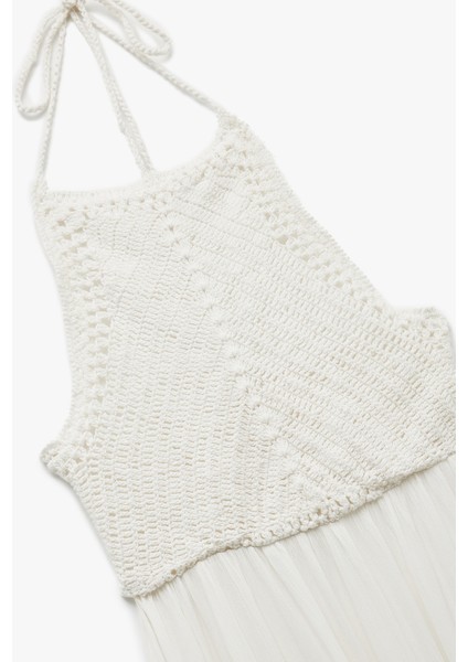 Viskon Krinkıl Kumaş Kroşe Detaylı Boyundan Bağlamalı Halter Yaka Uzun Elbise