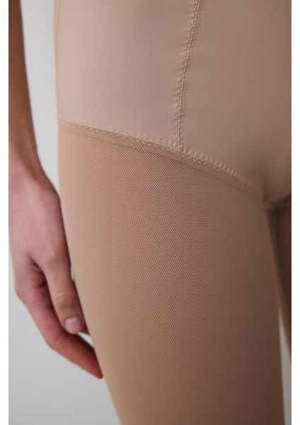 Premium Seamless Yüksek Sıkılaştırma ve Push-Up Özellikli Korse Şort