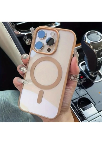 iPhone 15 Pro Max Uyumlu Kamera Çıkıntılı Şarj Destekli Kenarı Renkli Hassas Butonlu Magsafe Kılıf modelleri