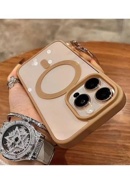 iPhone 15 Pro Max Uyumlu Kamera Çıkıntılı Şarj Destekli Kenarı Renkli Hassas Butonlu Magsafe Kılıf fırsatları