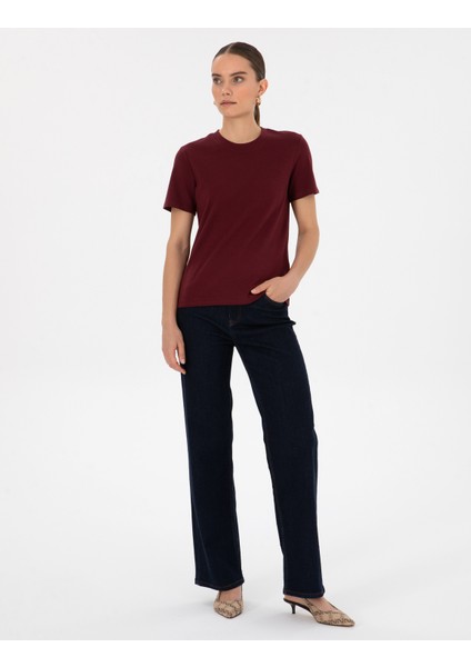 Kadın Vişne Regular Fit Basic Tişört 50310543-VR223 fırsatları