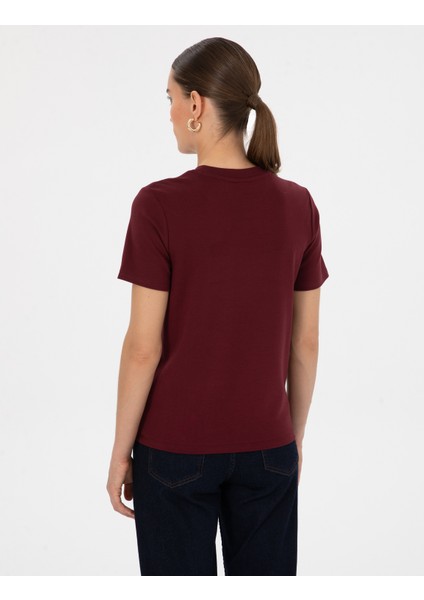 Kadın Vişne Regular Fit Basic Tişört 50310543-VR223 indirimleri