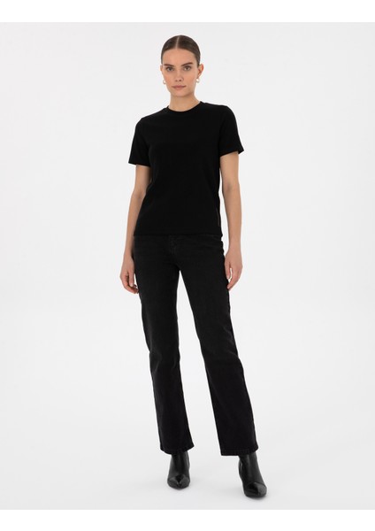 Kadın Siyah Regular Fit Basic Tişört 50310543-VR046 fırsatları