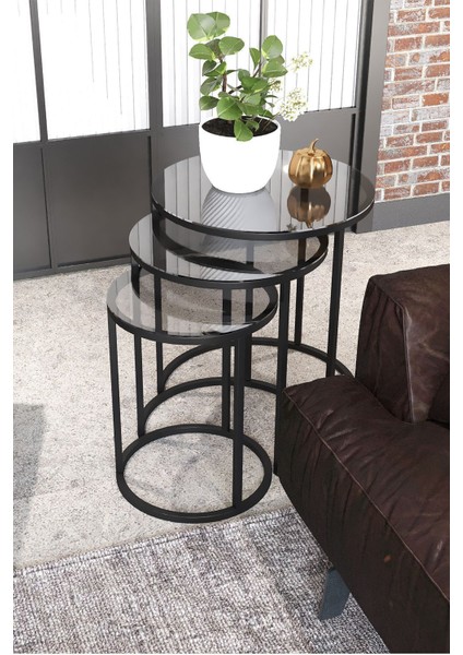 Milas C Zigon Sehpa - Füme Cam ve Metal Ayaklı, Modern Tasarım, 47-38,5-31 cm, Salon ve Oturma Odası için Ergonomik ve Fonksiyonel Zigon Sehpa