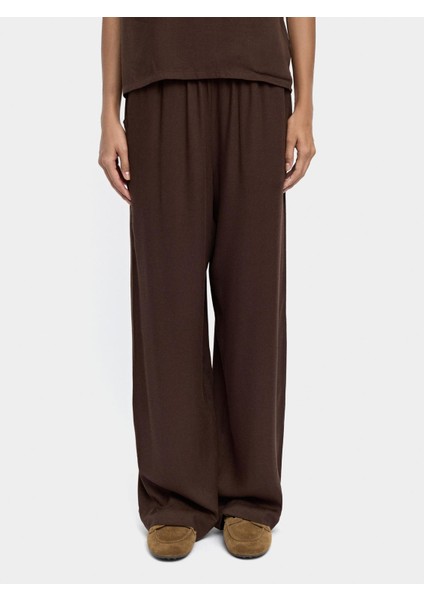 Beli Lastikli Dökümlü Pantolon