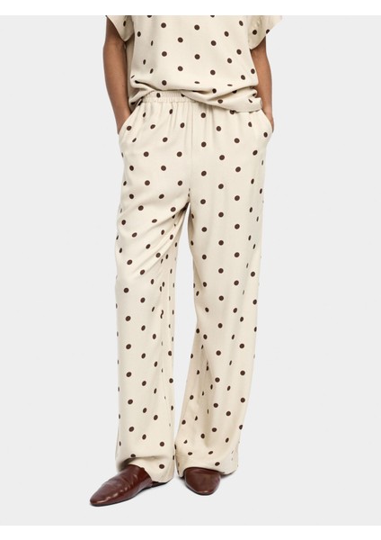 Beli Lastikli Puantiyeli Pantolon