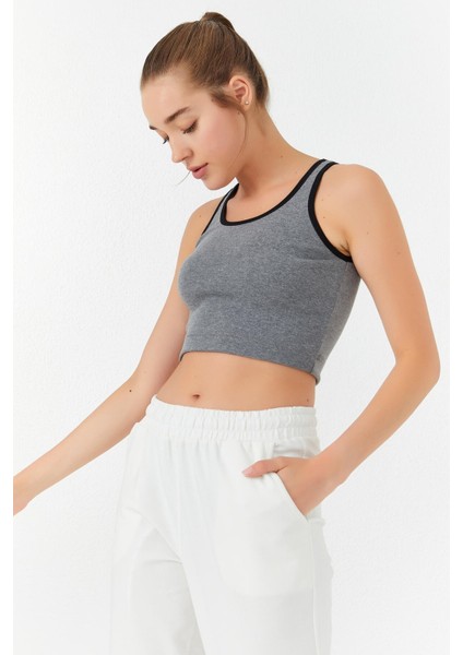 Gri Melanj Basic Sıfır Kol Dar Kalıp U Yaka Kadın Crop Top Atlet - 97162 modelleri
