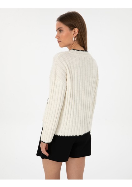 Kadın Ekru Comfort Fit Kazak 50310935-VR019 indirimleri