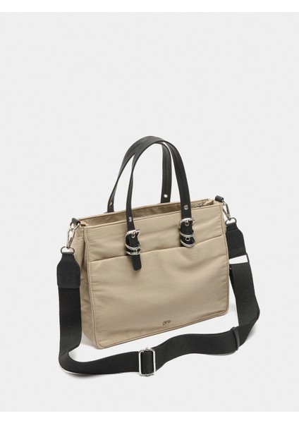 Charm’lı Teknik Kumaş Tote Çanta fırsatları