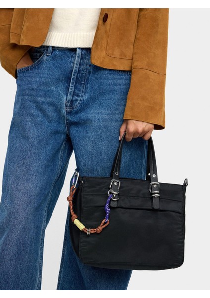Charm’lı Teknik Kumaş Tote Çanta