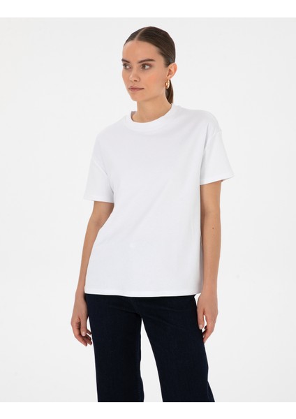 Kadın Beyaz Oversize Basic Tişört 50316880-VR013