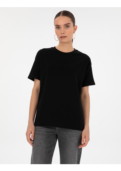 Kadın Siyah Oversize Basic Tişört 50316880-VR046