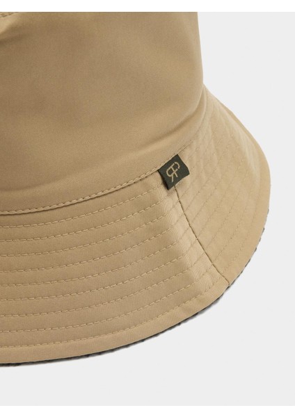 Çift Taraflı Kullanılabilen Bucket Şapka modelleri