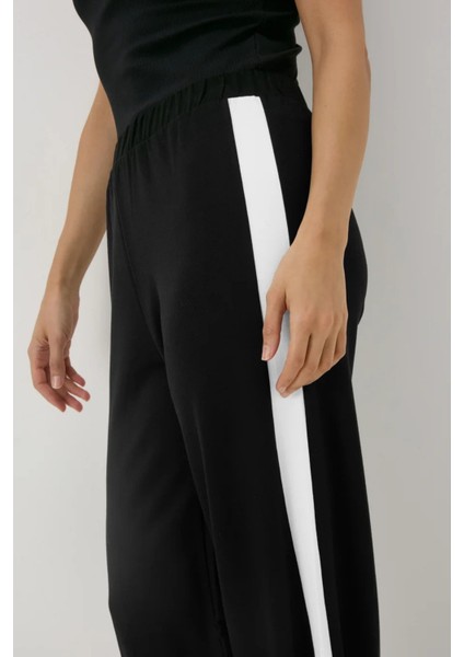 Kadın Siyah Yanı Beyaz Şeritli Geniş Paça Rahat Kesim Pantolon, Kadın Pantolon indirimleri