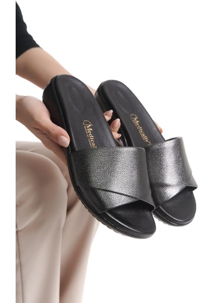 Ortopedik Deri Taban Topuk Dikeni Destekli Günlük Platin Terlik