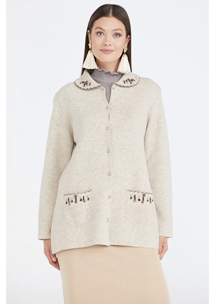 Kadın Polo Yaka Cepli Nakışlı Triko Ceket - Açık Bej
