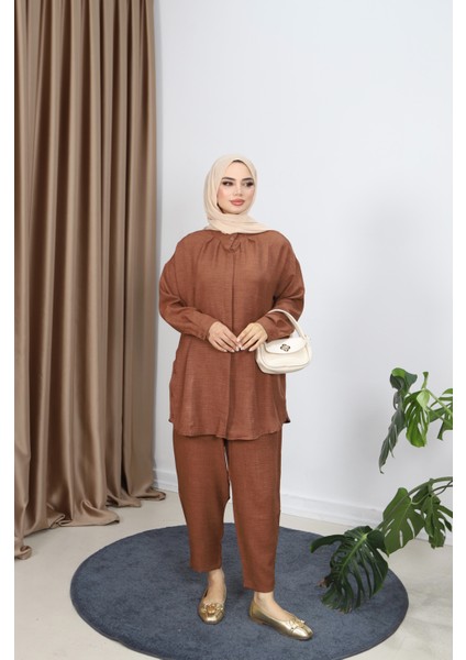 Gizli Düğmeli Pantolonlu Takım