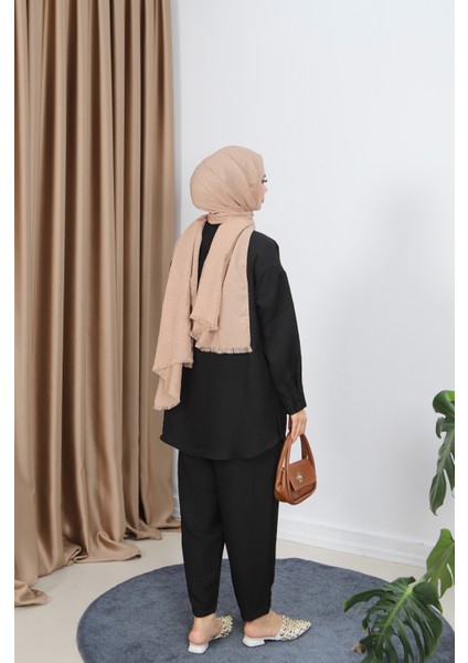 Gizli Düğmeli Pantolonlu Takım