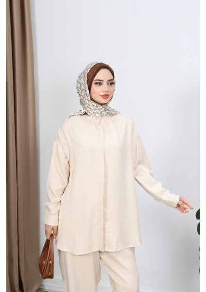 Gizli Düğmeli Pantolonlu Takım fırsatları