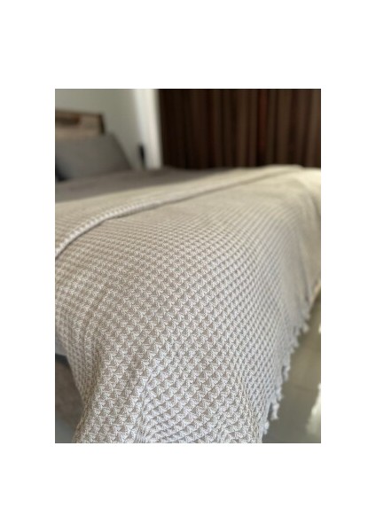 Piramit Desen Kahve Pike 200/230 Yatak Örtüsü modelleri