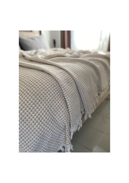 Piramit Desen Kahve Pike 200/230 Yatak Örtüsü