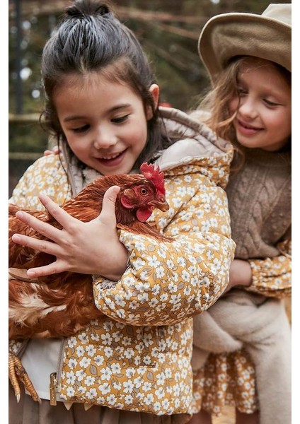 Kız Çocuk Kapüşonlu Çiçek Desenli Çift Taraflı Şişme Mont - Vizon/hardal indirimleri