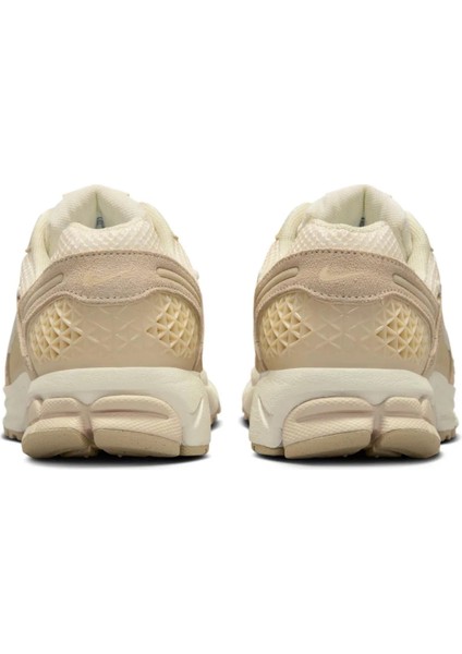 Zoom Vomero 5 Sneaker Ayakkabı HQ0458-200 indirimleri