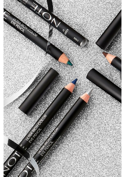 Note Ultra Rich Color Siyah Göz Kalemi 1,14 g Suya Dayanıklı Yarı Mat İnce Uç Uzun Süre Kalıcı