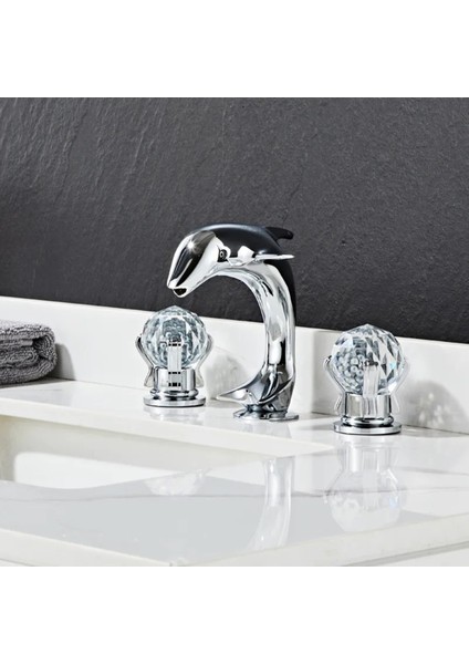 Banyo Lavabo Küvet Jakuzi Bataryası Ankastre Krom Renk Taşlı Kuğu Model Şelale 7 Yıl Garantili modelleri