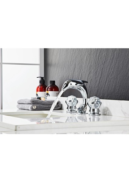 Banyo Lavabo Küvet Jakuzi Bataryası Ankastre Krom Renk Taşlı Kuğu Model Şelale 7 Yıl Garantili fırsatları