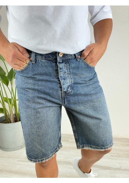 Paça Cep Yırtık Detaylı Yıkamalı Mavi Fit Likrasız Jean Kot Şort