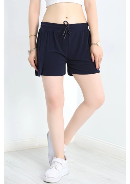 Kadın Beli Bağcıklı Yanlardan Yırtmaç Detaylı Çift Katmanlı Dökümlü Hafif Sandy Kumaş Tayt Şort