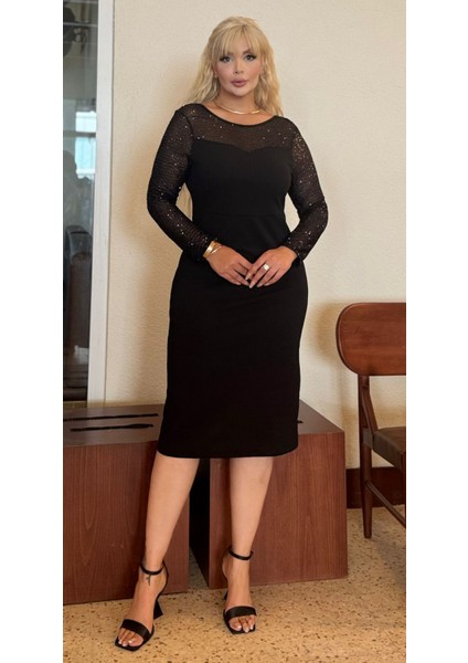 Kadın Büyük Beden Kalp Yaka Payet Detay Likralı Scuba Krep Abiye Elbise