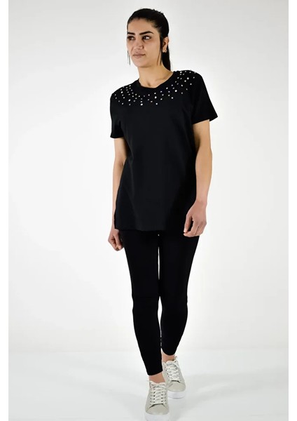 Önü Taş Işlemeli T-Shirt indirimleri