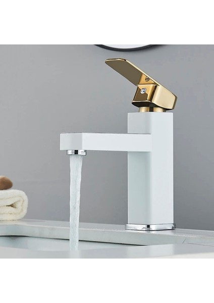 Akıllı Dijital Sıcaklık LED Ekran Banyo Lavabo Bataryası Beyaz Gold Ithal 7 Yıl Garantili