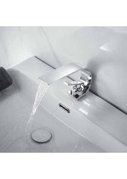 Banyo Lavabo Bataryası Krom Renk Şelale 7 Yıl Garantili Ithal Yeni Ince Tasarım.