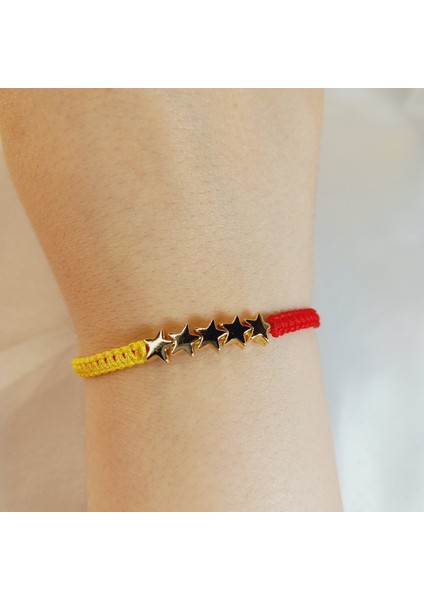 5 Yıldızlı Galatasaray Sarı Kırmızı Taraftar Bilekliği, Unisex El Yapımı Ayarlanabilir Makrome Bileklik, Makrome Bileklik, Taraftar Bileklik, Maç Aksesuarı, Galatasaray Bileklik fiyatları