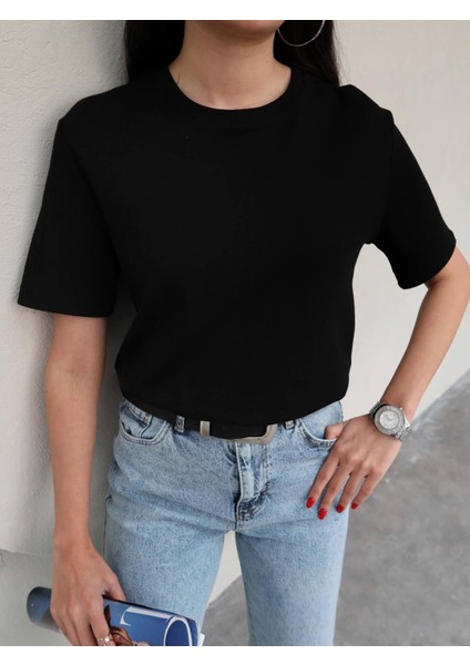 Kadın Bisiklet Yaka Basic T-Shirt %100 Pamuk