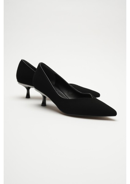 Elera Siyah Nubuk Sivri Burunlu Kadın İnce Metal Alçak Topuklu Klasik Ayakkabı (5cm)