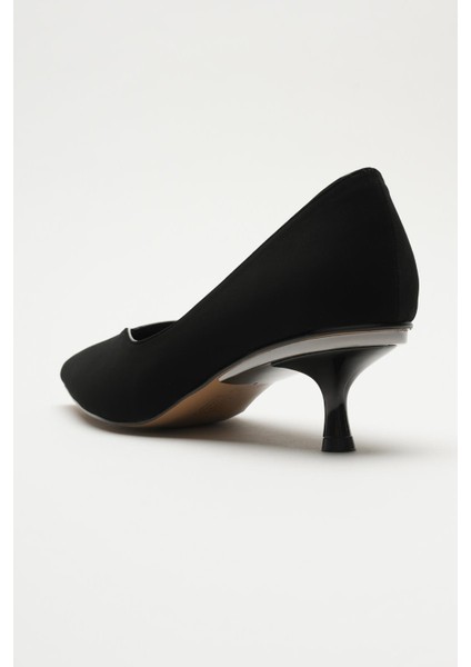 Elera Siyah Nubuk Sivri Burunlu Kadın İnce Metal Alçak Topuklu Klasik Ayakkabı (5cm) fiyatları