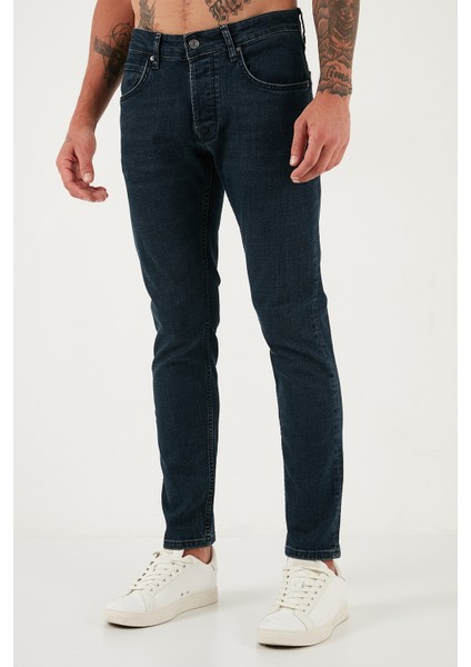 Streç Pamuklu Slim Fit Normal Bel Dar Paça Jeans Erkek Kot Pantolon 1124C46NAPOLI fırsatları