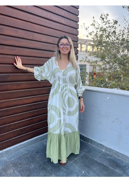 Bağlama Detaylı Yeşil Beyaz Uzun Elbise