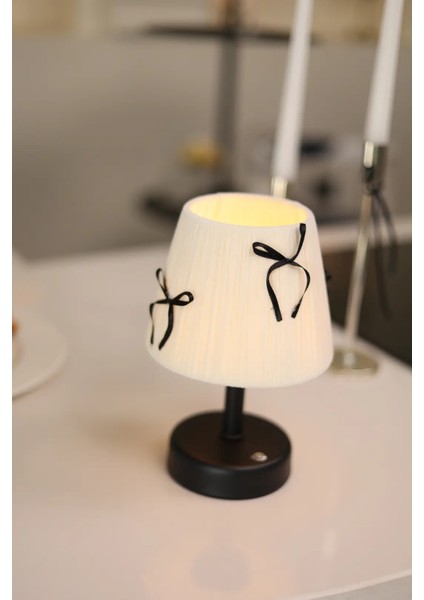 Krem Kadife Süet Siyah Fiyonk Kablosuz Şarjlı Masa Lambası - Alt Siyah fırsatları