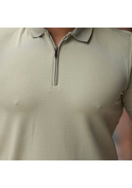 Erkek Fermuarlı Yaka Kısa Kollu Tişört modelleri