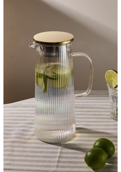 Pina Luster Çizgi Dokusu Filtre Kapaklı Sürahi 1300ML modelleri