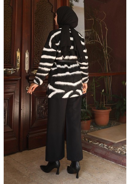 Zebra Desenli Triko Takım Siyah 6154 fırsatları