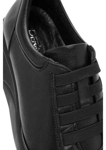 Kadın Siyah Deri Comfort Ayakkabı 25AFD500518