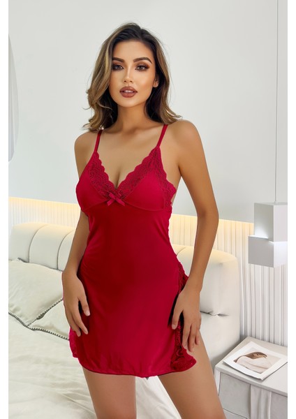 Dantelli Yanlardan Derin Yırtmaçlı Gecelik fırsatları