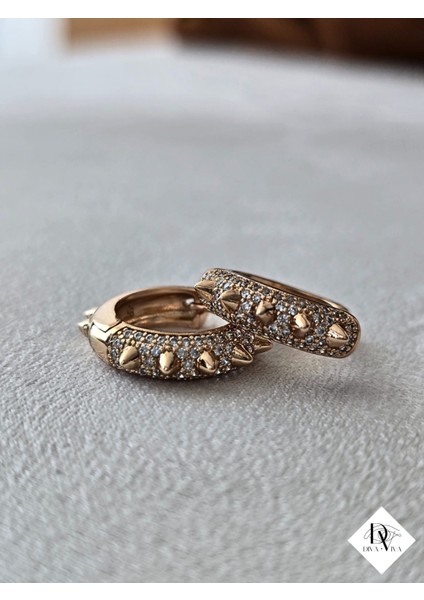 - Troka Kadın Küpe