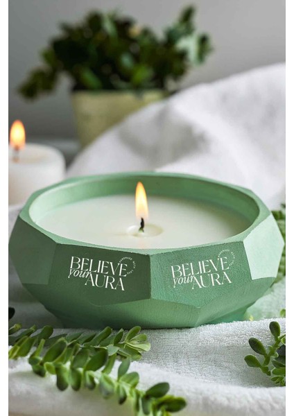 Sandal Ağacı Kokulu Mum - %100 Soya Mumu El Yapımı Yeşil Beton Aromaterapi Kokulu Mum - 450 cc fırsatları
